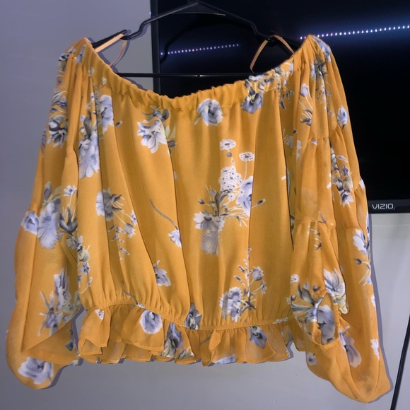 Mustard off the shoulder floral top - Picture 2 of 4